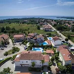 Ferienwohnung Paradiso Fuer 2 Personen Mit Pool