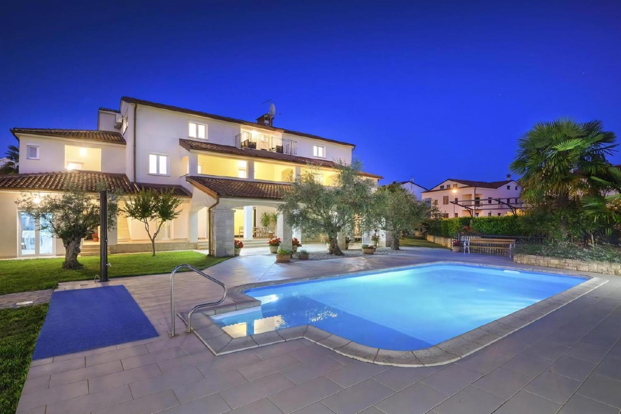 Apartment Paradiso Fuer 2 Personen Mit Pool *