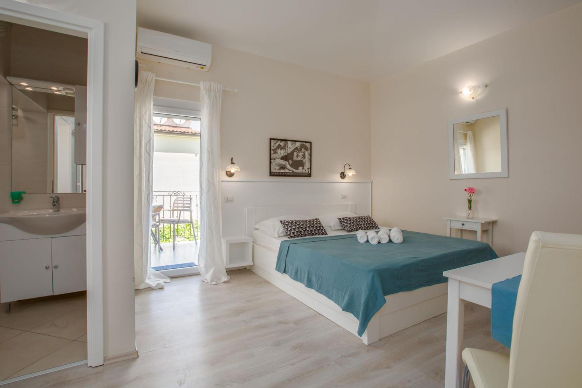 Paradiso Fuer 2 Personen Mit Pool Porec